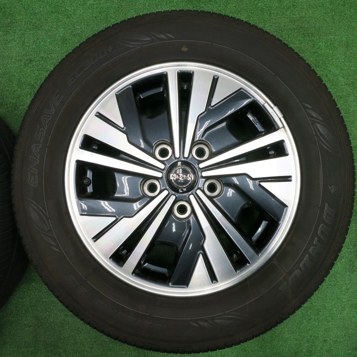 DUNLOP ENASAVE EC300+ 15インチ C27セレナ 純正