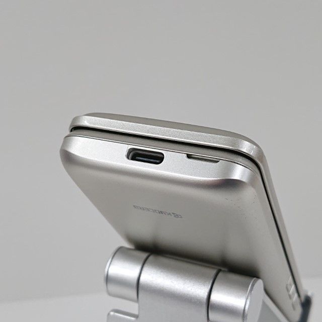 かんたんケータイ KYF41 au シャンパンゴールド 送料無料 アウトレット