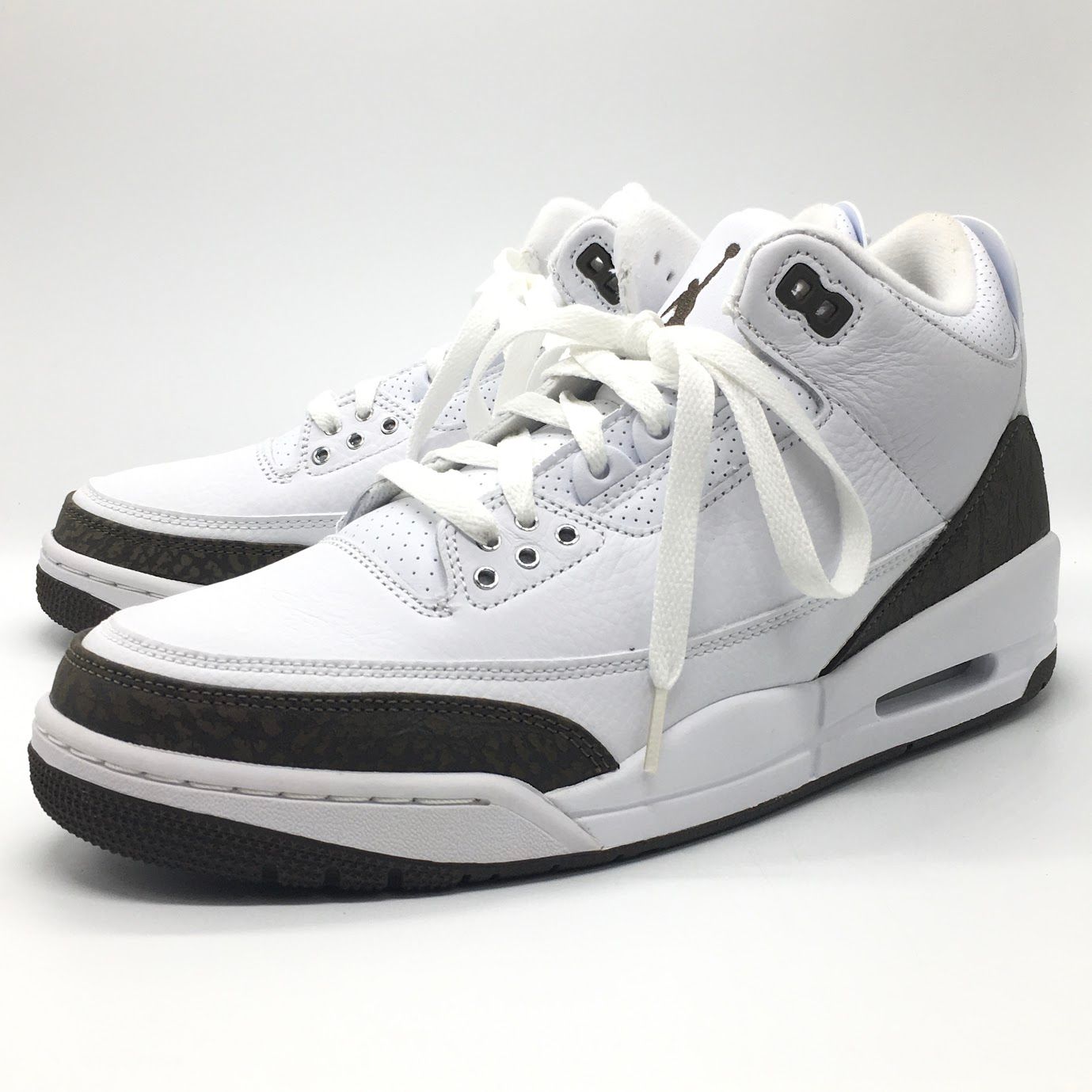 【倉吉店】 中古 NIKE | ナイキ スニーカー AIR JORDAN 3 RETRO ”MOCHA” 136064-122 ホワイト 27cm 【126】