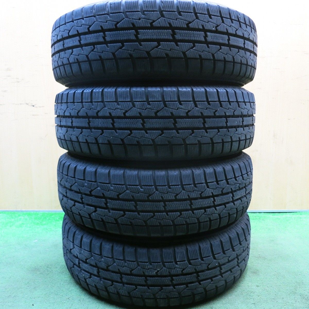 全国送料無料！ バリ溝 23年 キレイ 9.5分 スタッドレス 175 70R14 トーヨー オブザーブ ガリット GIZ SCHNEIDER MiD シュナイダー マルカ 14インチ PCD100 4H 5092702HAス