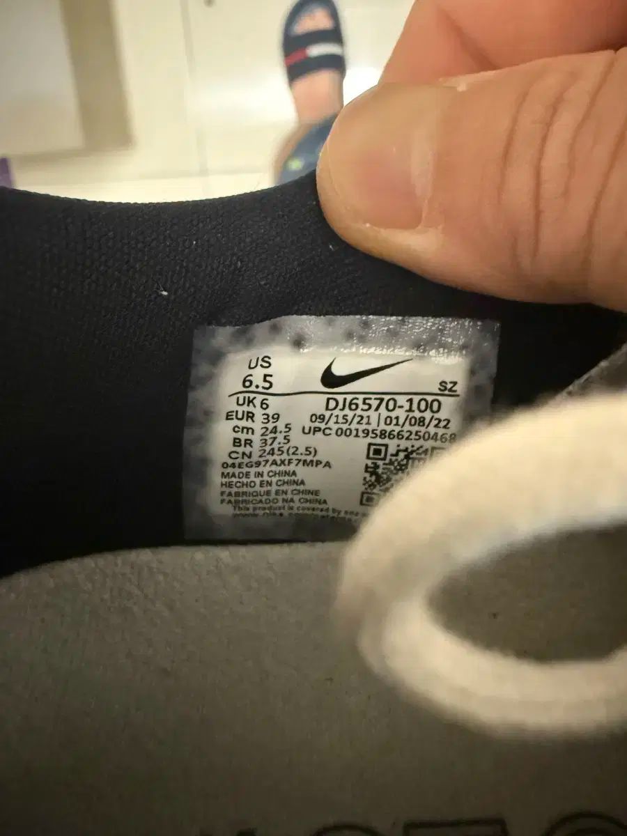 ゴルフシューズ 白