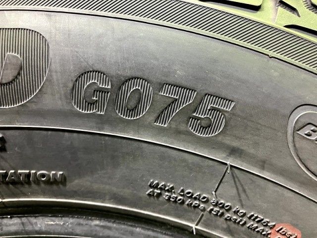 スタッドレス