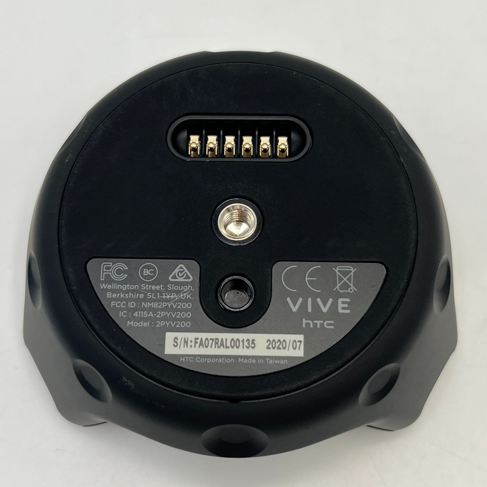 美品】HTC VIVE Tracker 2018 99HANL002-00 アクセサリー トラッカー 