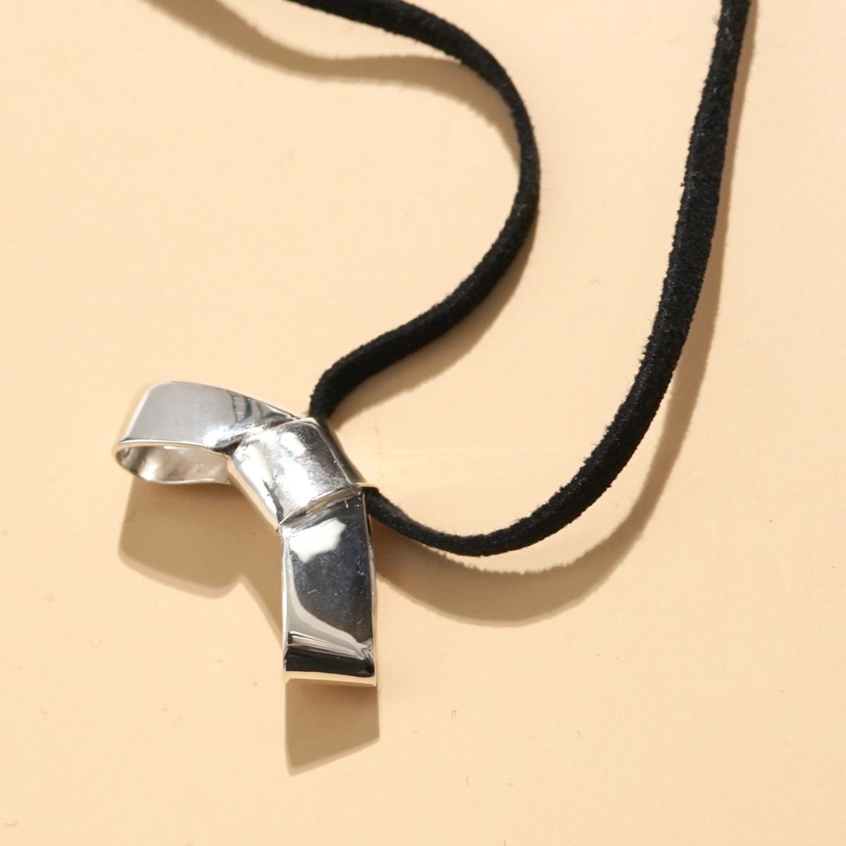 petite様❤️７点⭐️A1258⭐️ ANAP ♥ フェイクスエードスリットフレア ANNIKA INEZ ネックレス Petite Cravat Necklace 616-PTE - メルカリ