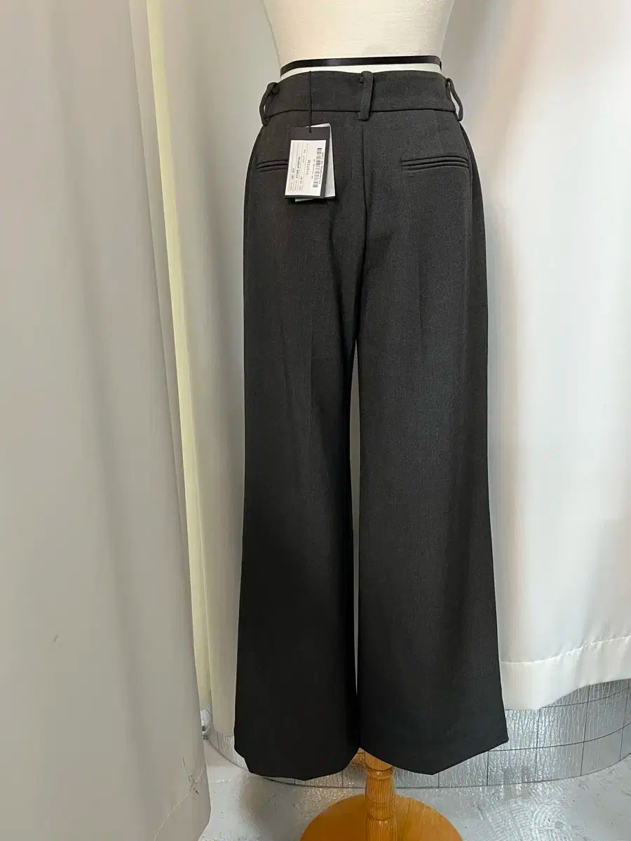 2025 年制度 ワイド パンツ 64 ー 94