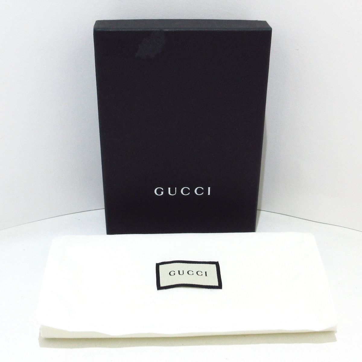 GUCCI(グッチ) 2つ折り財布美品 インターロッキングG 610466 黒 レザー