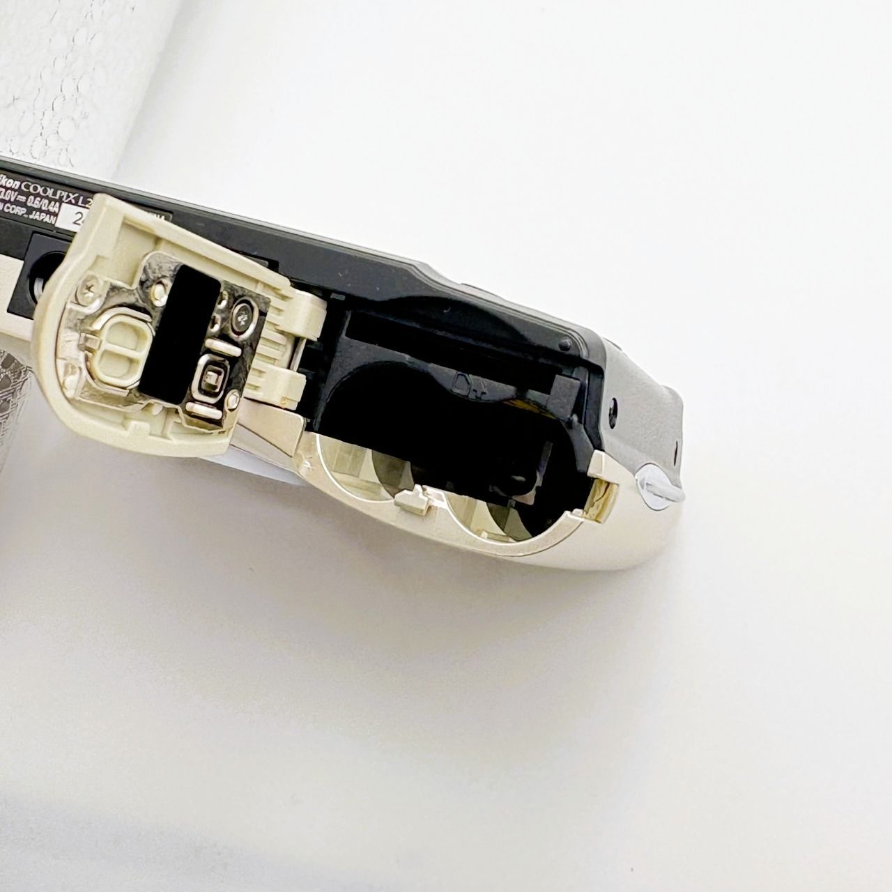 【美品】NIKON　COOLPIX　L21　オールドコンデジ　単３電池使用 Nikon COOLPIX L21 デジタルカメラ【単3電池稼働 美品 中古品