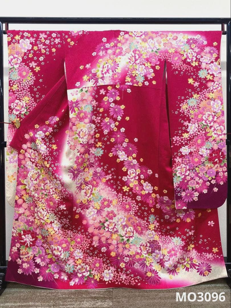 振袖 豪華 銀通し 刺繍 銀彩 身丈161cm 撥水加工済