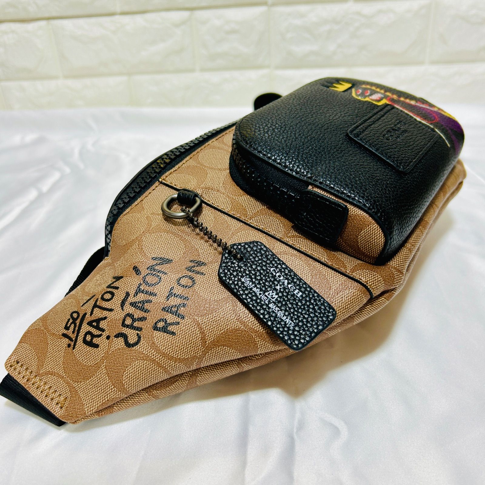 新品】 COACH コーチ ボディバッグ ウエストポーチ 黒 茶色