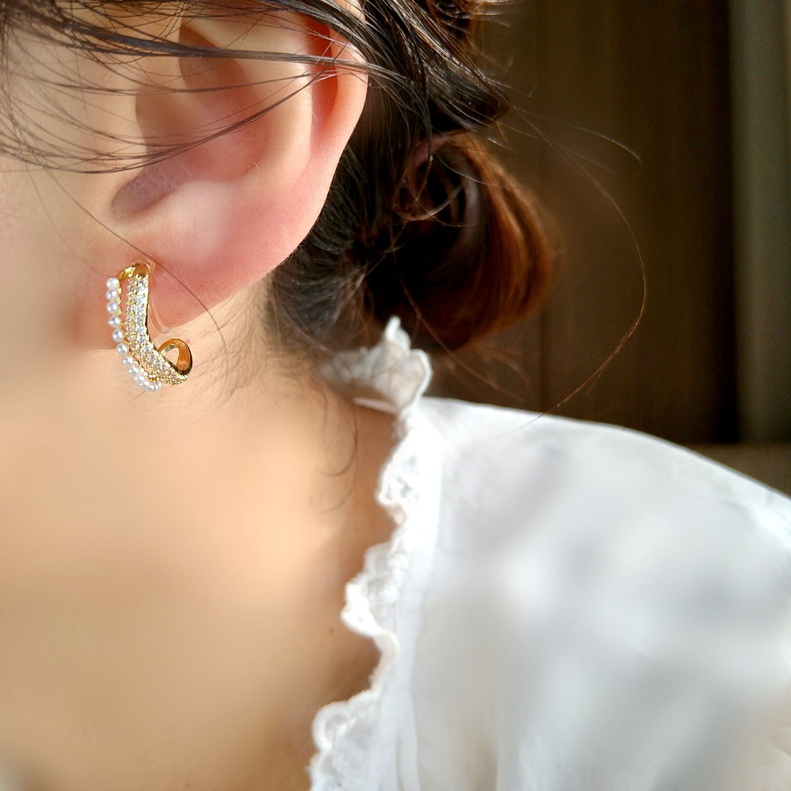 14kgp◆pearlu0026bijou w foop earrings パールとビジューの2連フープイヤリング　　 痛くない樹脂イヤリング樹脂ピアスダブルフープピアス金属アレルギー