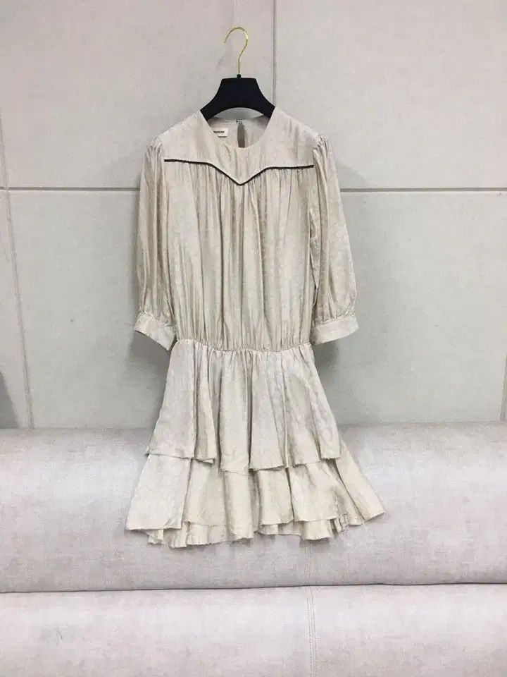 ザディグ エ ヴォルテール 正規品 アイボリー ティアード レイヤード シルク ミニワンピース