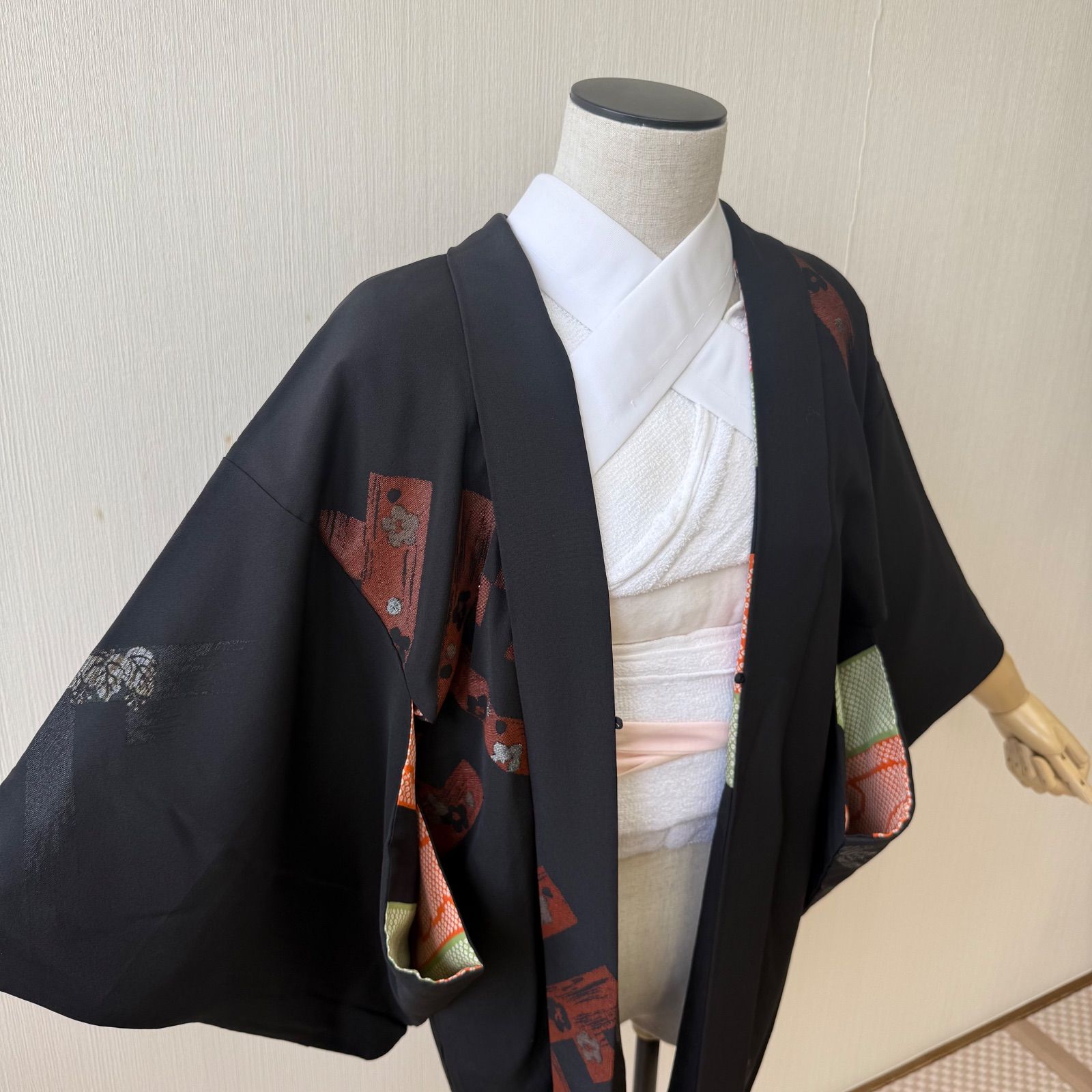 着物 袷 羽織 和装コート コート 黒羽織 黒 桐 リサイクル着物 c-573