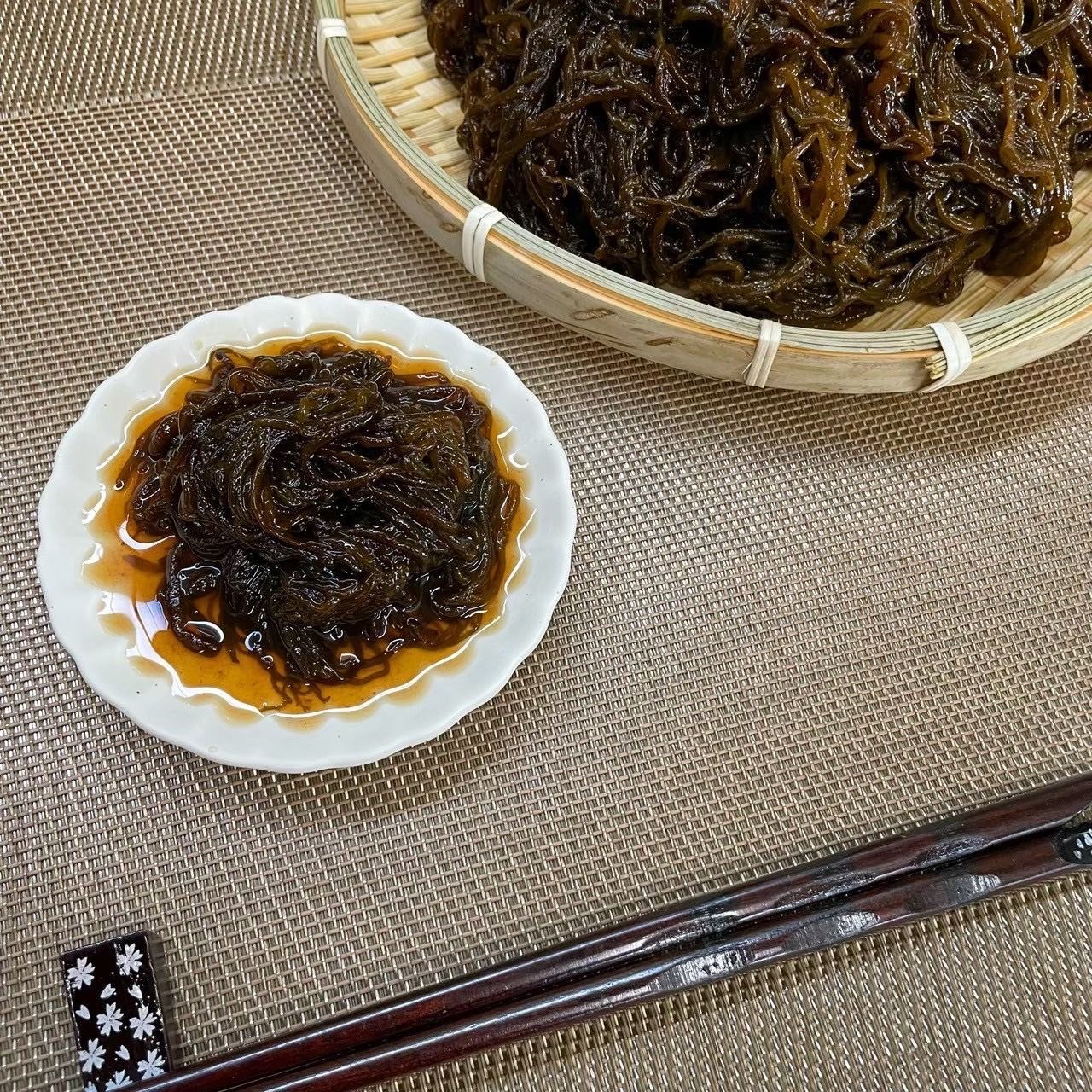 沖縄県産太もずく4kg(1kg×4パック)太くて長〜い塩蔵もずく☆送料無料☆沖縄特産品/沖縄土産/沖縄料理 - メルカリ