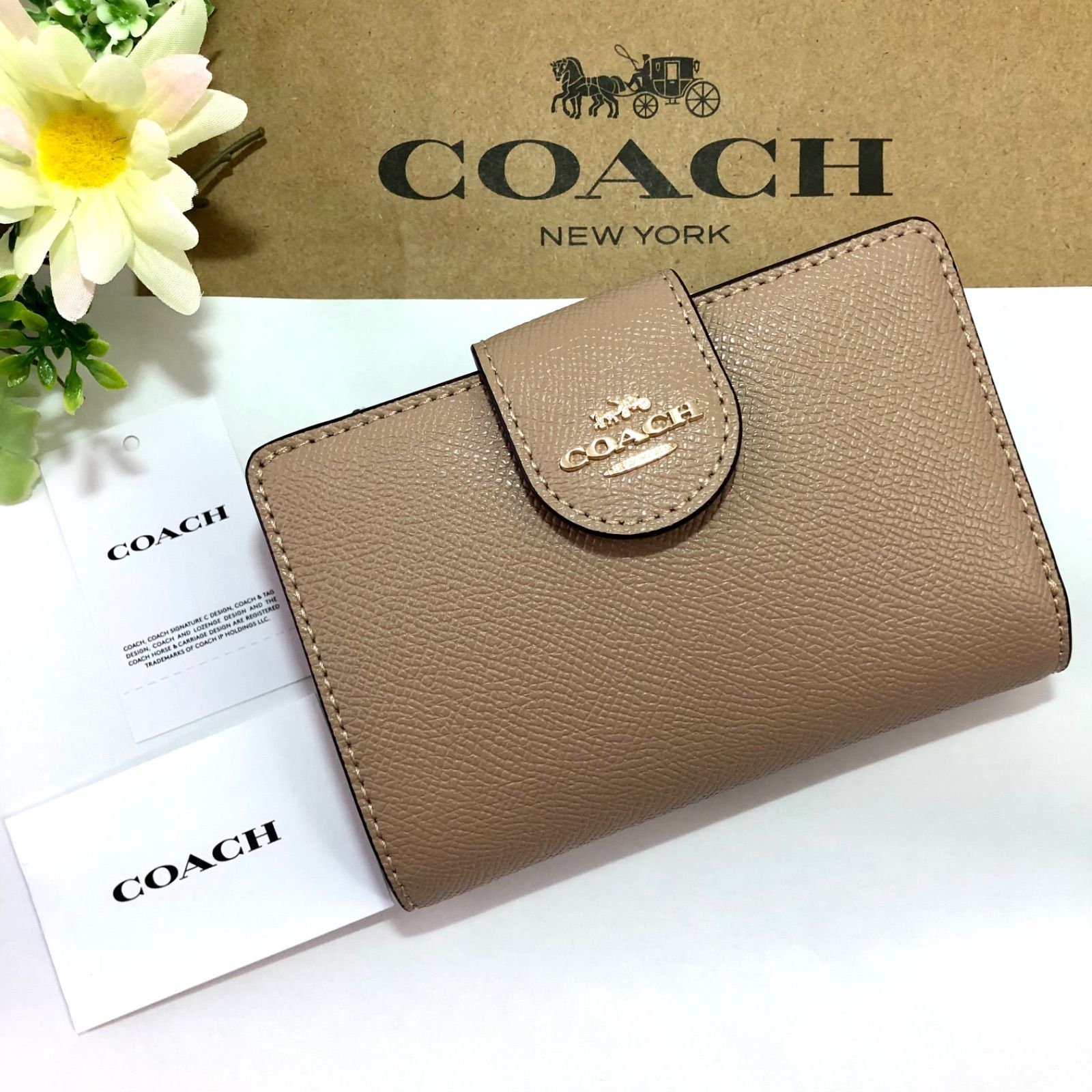 COACH コーチ　折り財布　トープ　ベージュ　二つ折り財布基本的に箱は付属しておりません