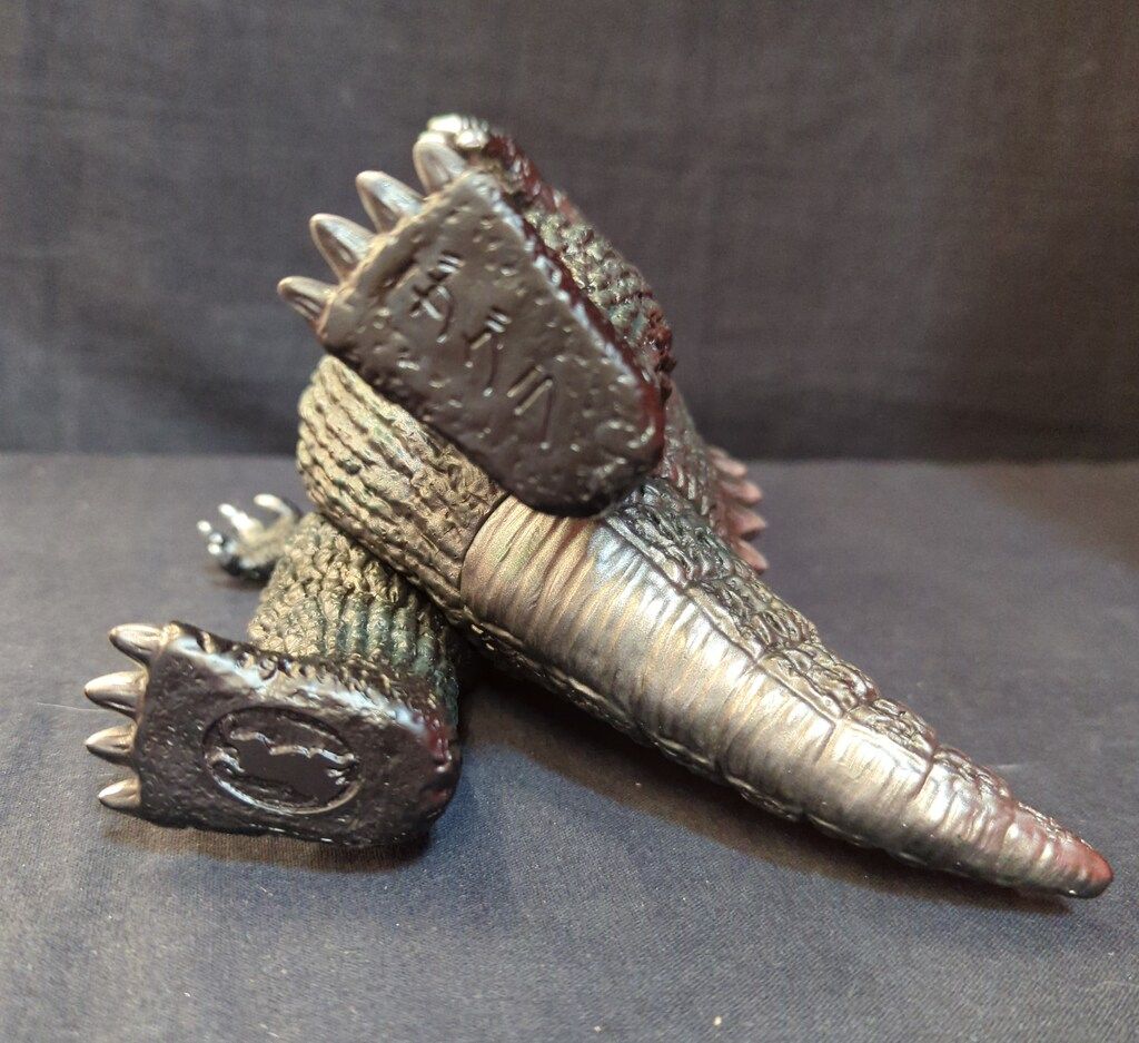 タイガーマァク 妄想怪獣シリーズ ザグラ (黒成型⁄銀塗装)