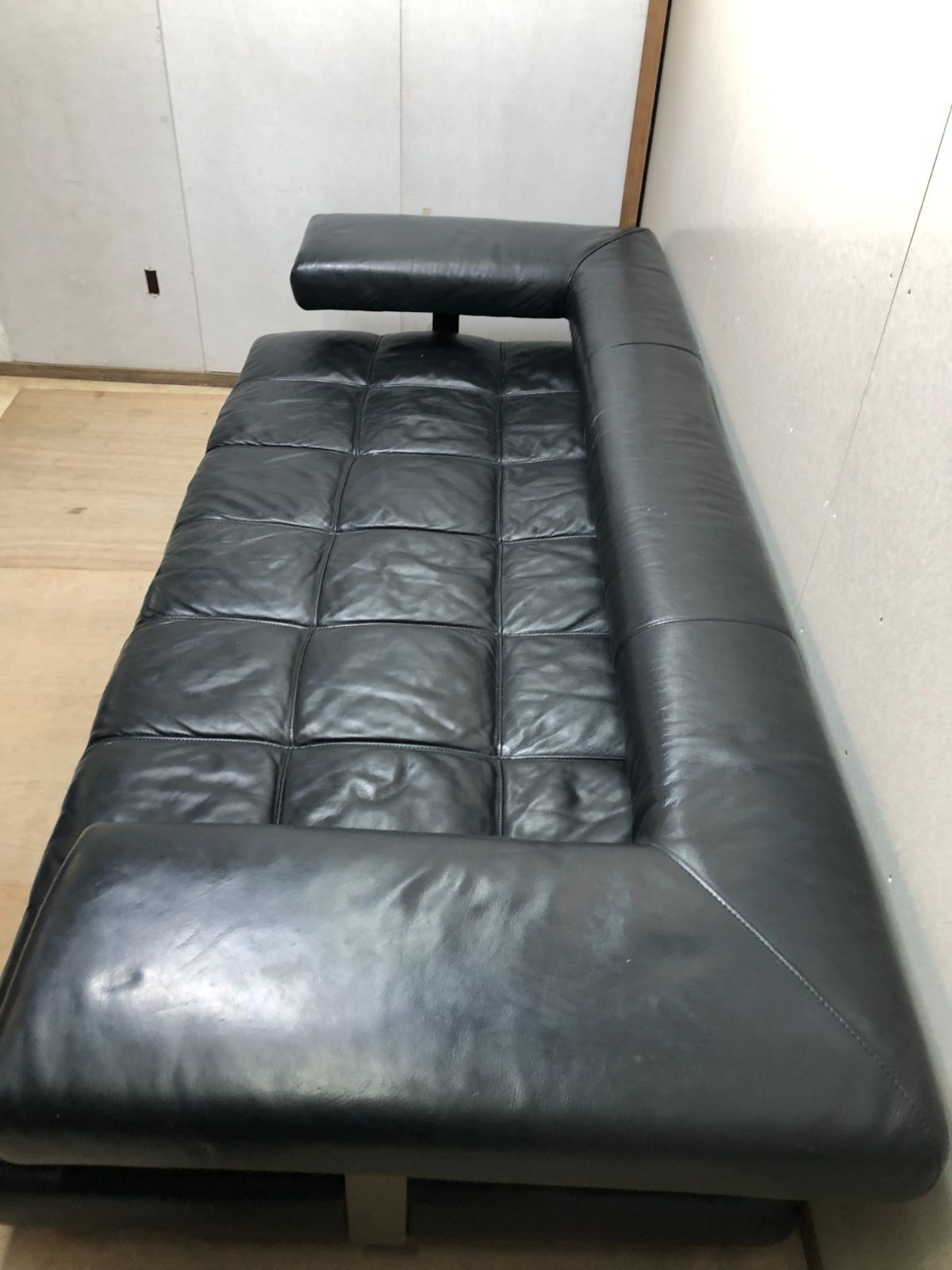 KELVIN GIORMANI ３人掛けソファ 本革 75041-1-200 KELVIN GIORMANI 3人掛けソファ 本革 75041-1-200 KELVIN GIORMANI 3