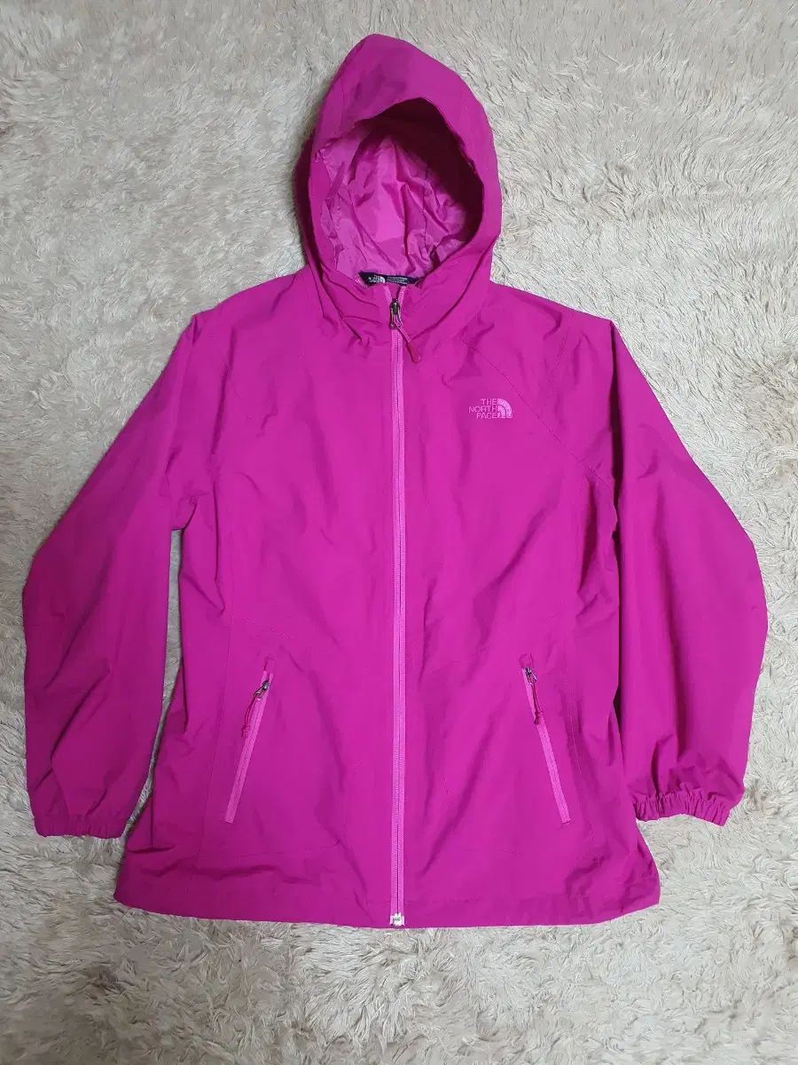 THE NORTH FACE(ザ・ノース・フェイス) ウィンドブレーカー 状態