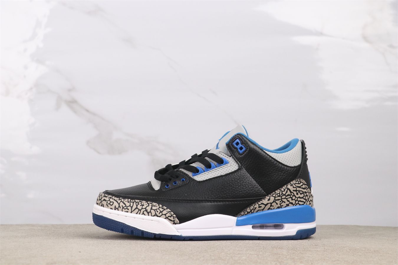 今日 Air Jordan 3 エアジョーダン 3 136064-007 スポーツブルー