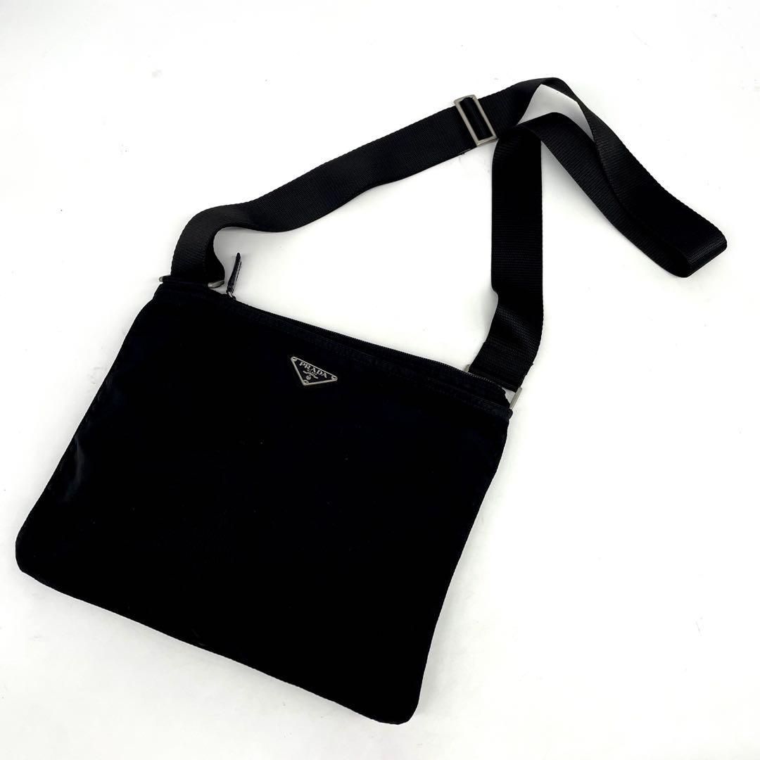 PRADA プラダ サフィアーノ サコッシュ 斜め掛け 三角ロゴ プレート ナイロン 黒