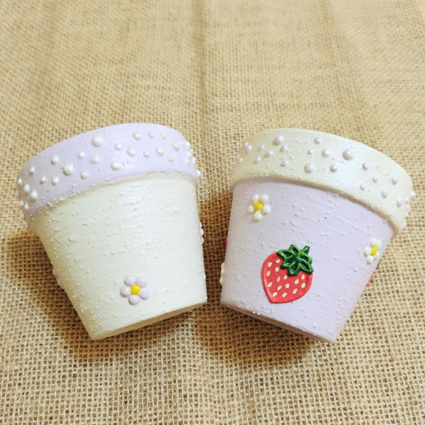 316、リメイク鉢 3号2.5号2個セット わんちゃんとお花 植木鉢 多肉植物  