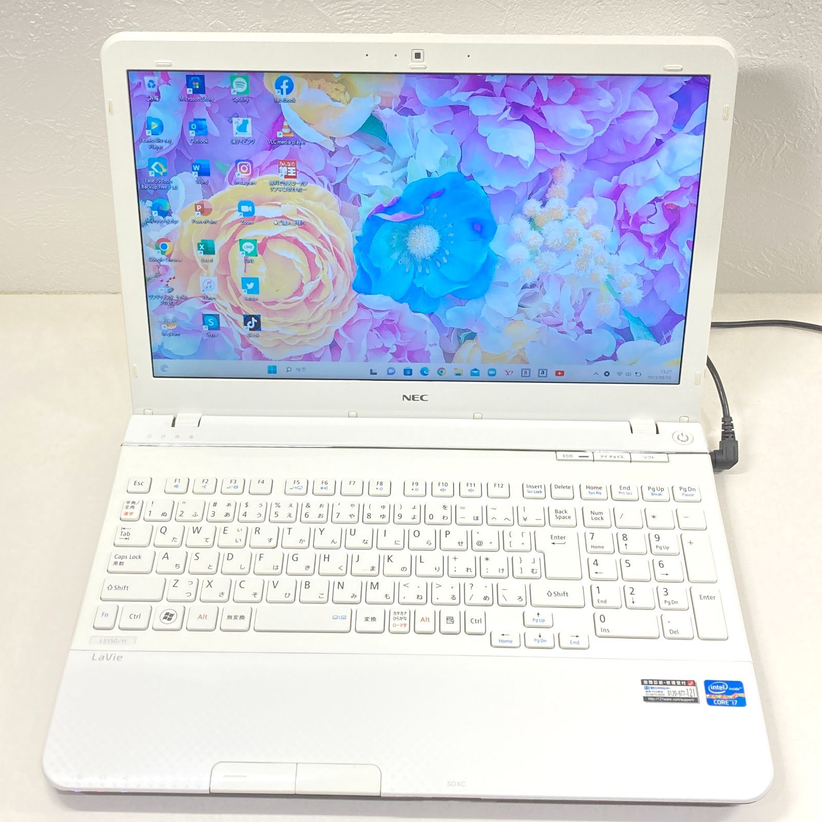 4 ハイスペック美品☆ SSD:1TB Core-i7 16GB office ノートパソコン 白 
