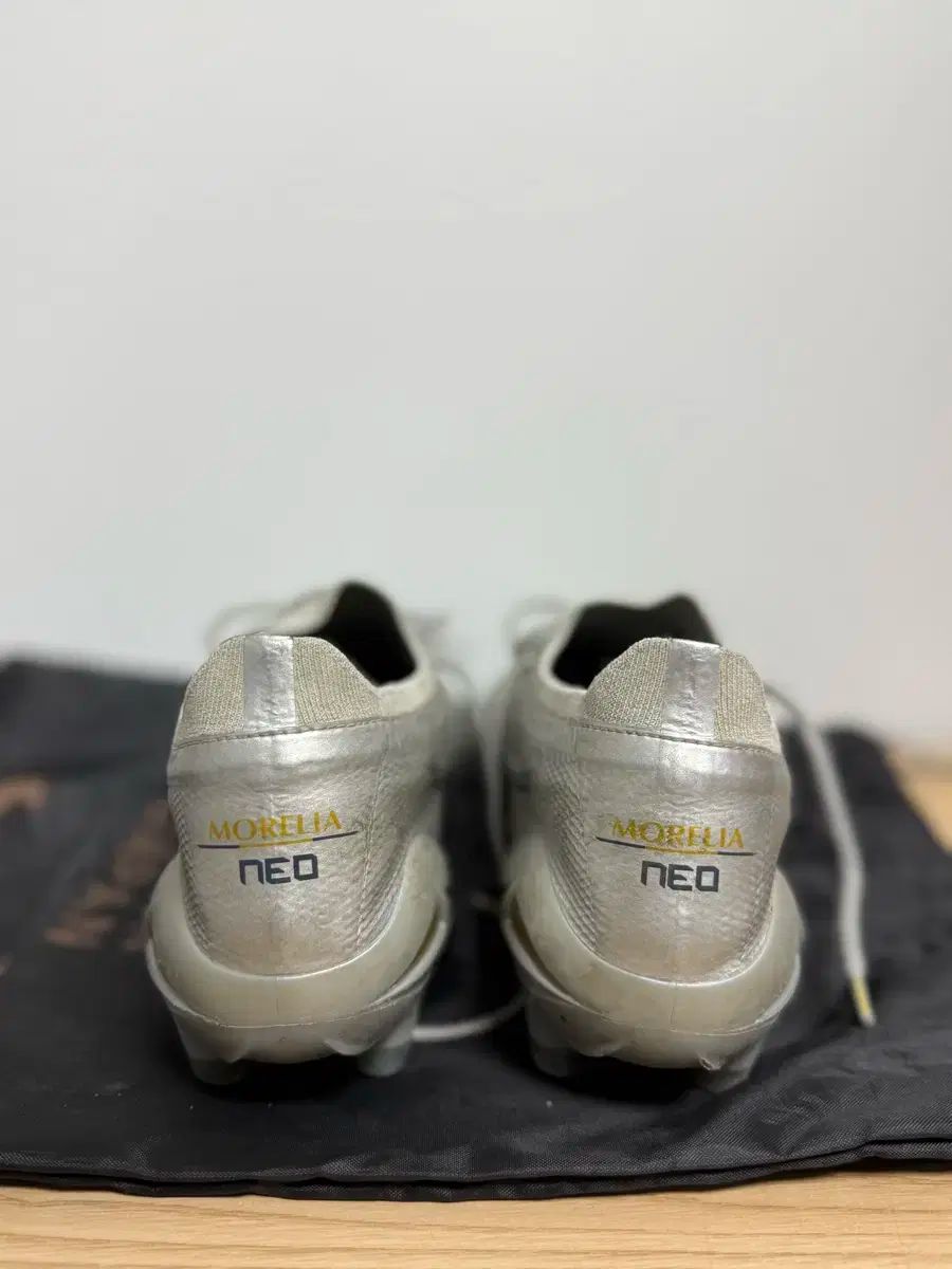 モレリアネオ4βelite 27.5 Mizuno モレリア ネオ4 27.5 MIZUNO