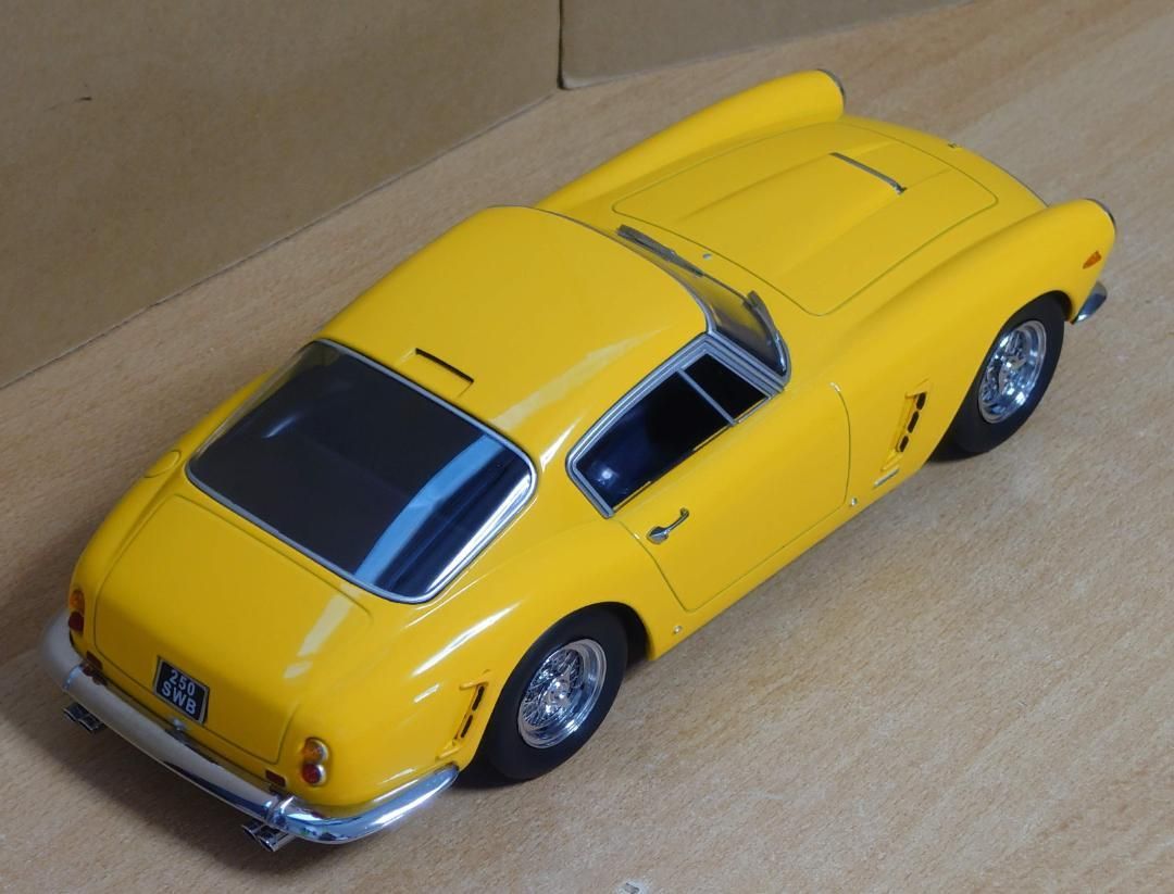 1/18 フェラーリ 250GT 1961 イエロー Ferrari 250GT 1/18 フェラーリ 250GT 1961 イエロー Ferrari 250GT - メルカリ