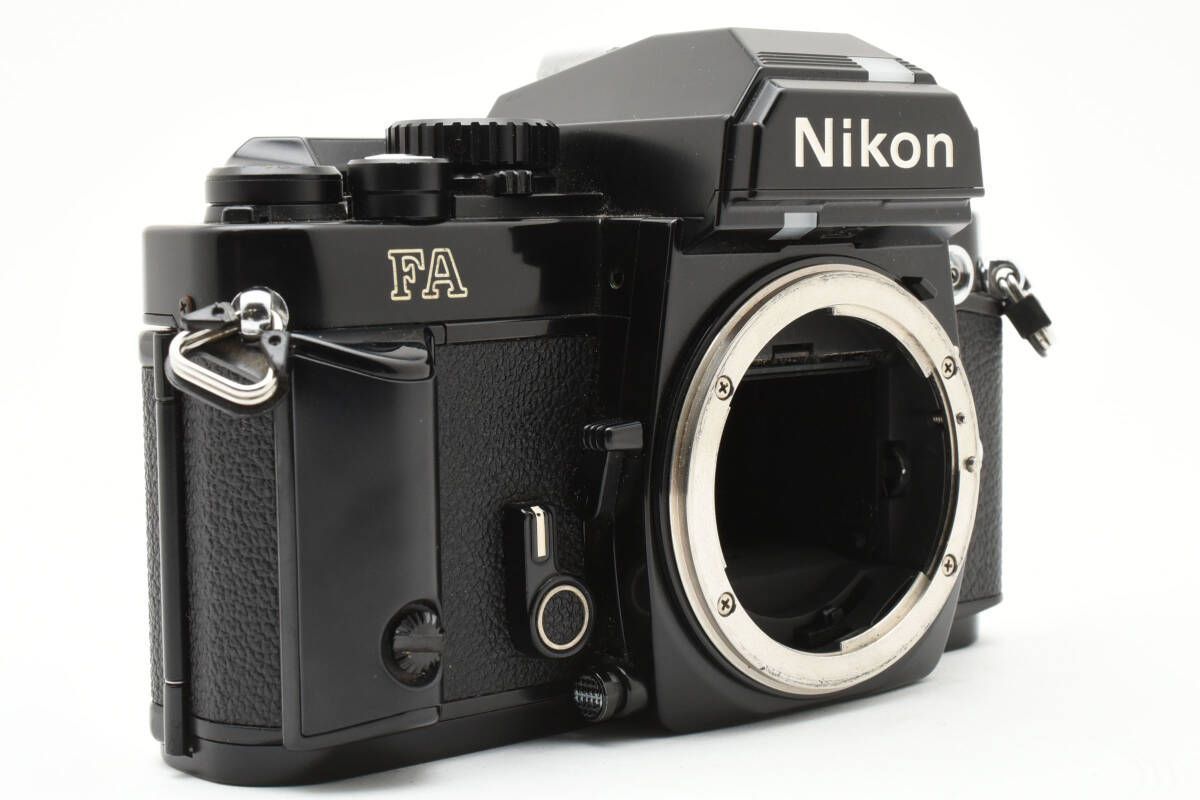 NIKON