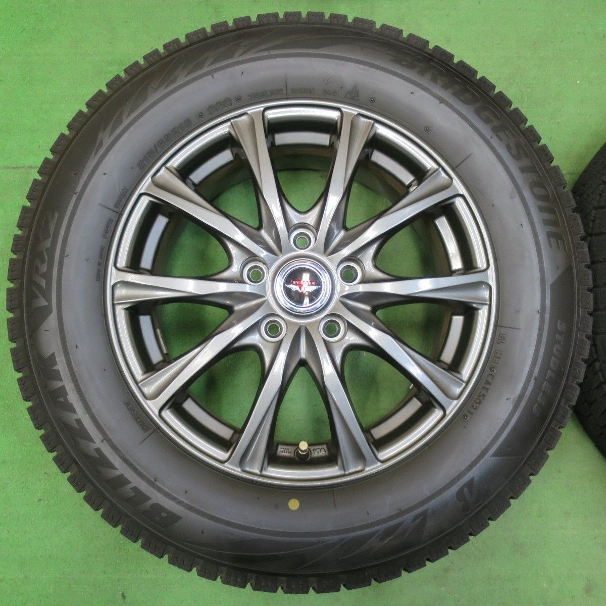 イボありバリ溝175/80R14 99/98N DUNLOP 2本セット