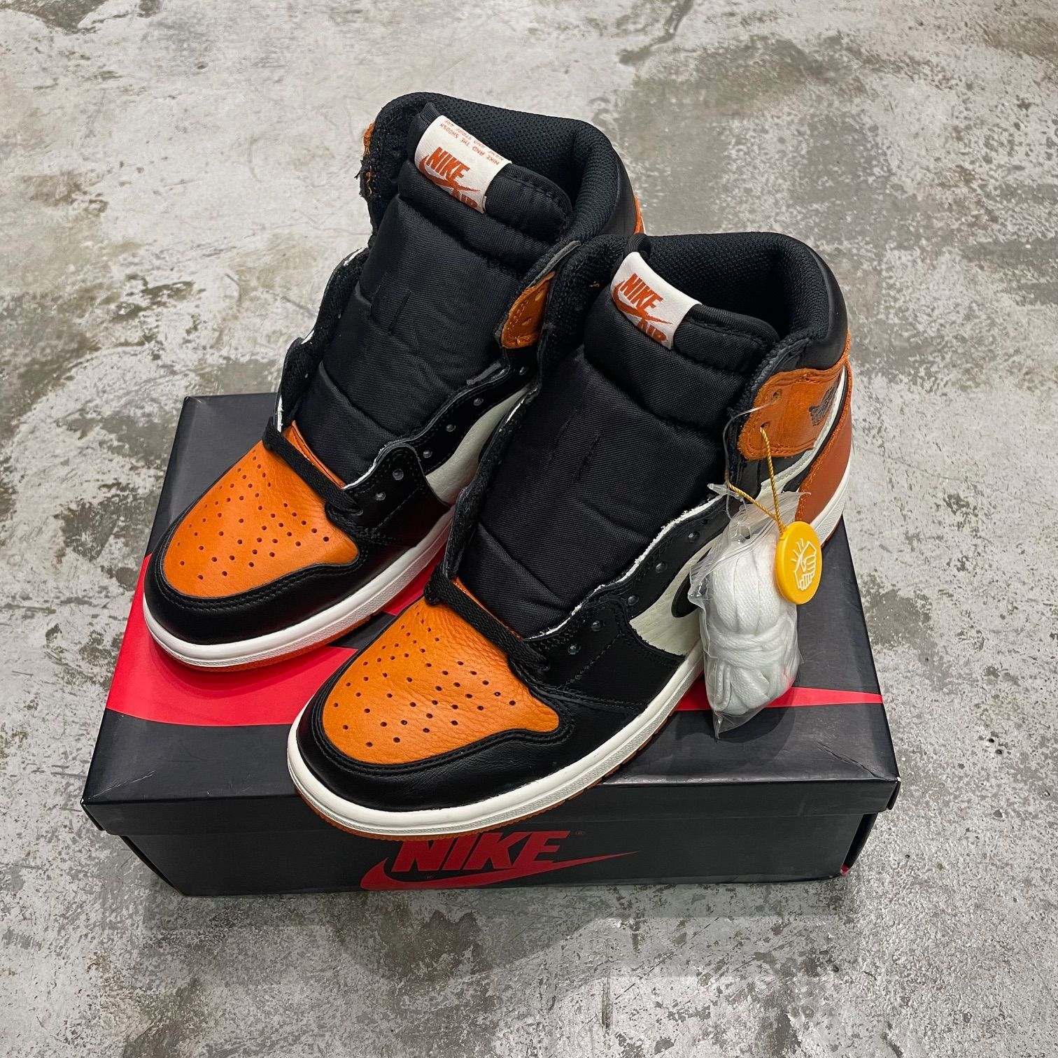 未使用品 NIKE Air Jordan 1 Retro High OG Shattered Backboard 