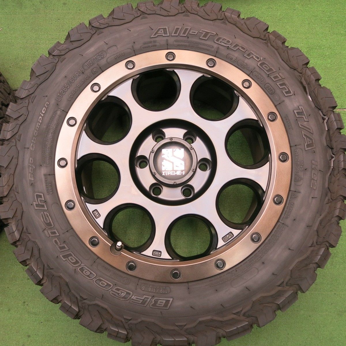 バリ溝!22年!キレイ!9.5分☆XTREME-J 265/60R18 119/116S BF バリ溝!22年!キレイ!9.5分☆XTREME-J 265/60R18 119/116S BF
