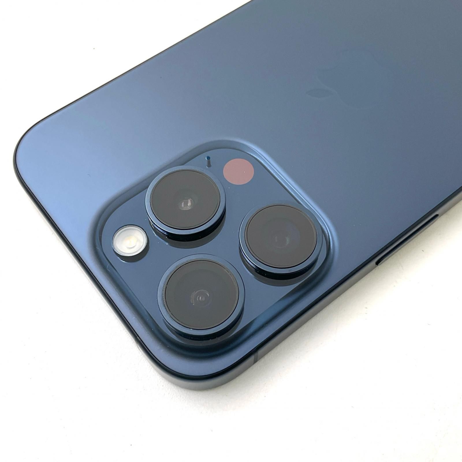 美品】SIMフリー docomo iPhone15 Pro 256GB ブルーチタニウム MTUG3J 
