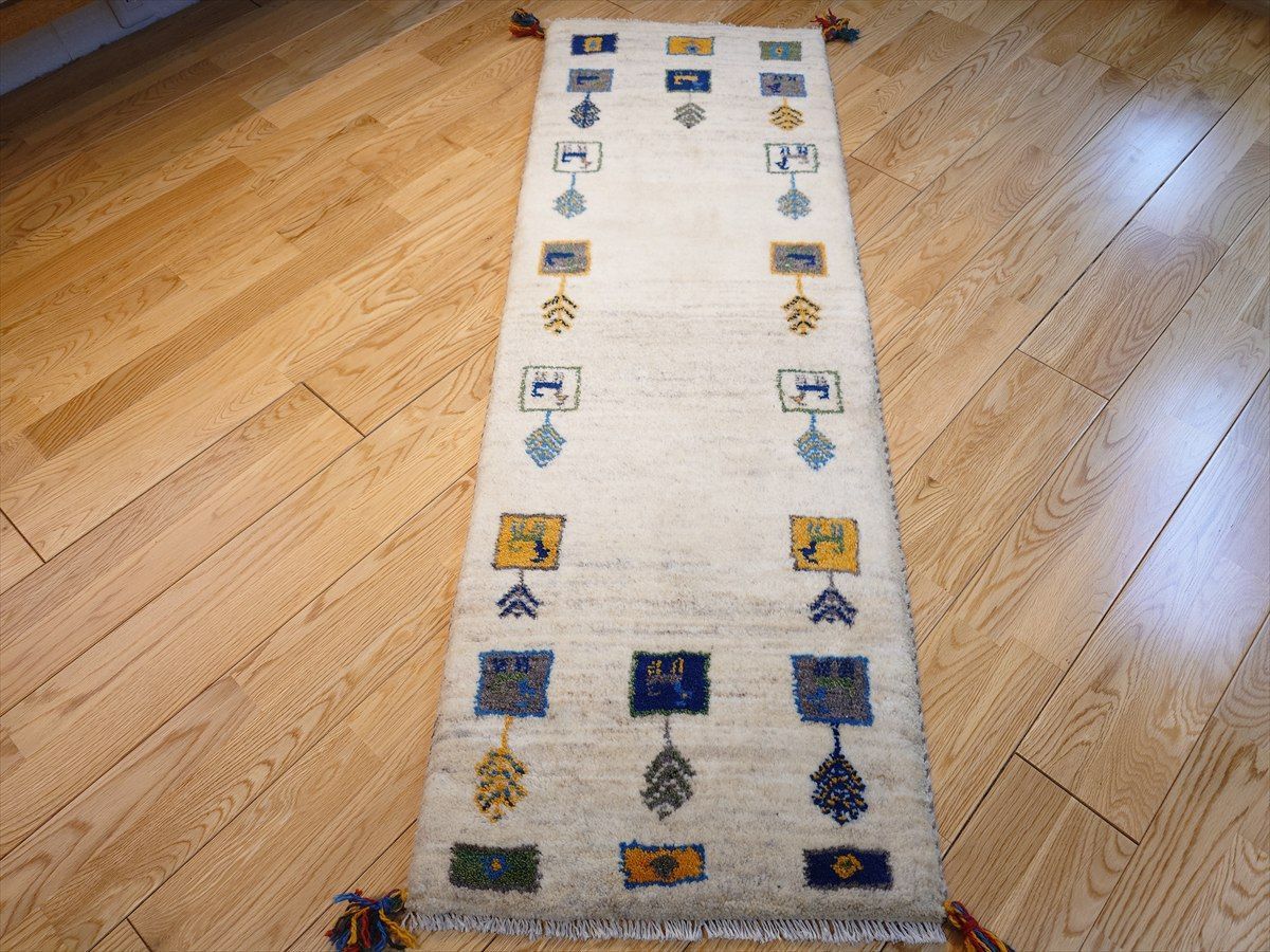 ペルシャ ギャッベ