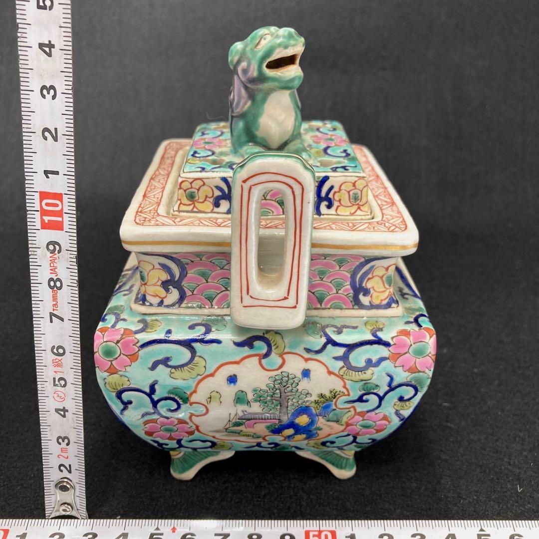 粉彩　獅子つまみ香炉　木箱付　高さ14.5㎝　本Y5-0524☆1Fトヒコカ 粉彩 獅子つまみ香炉 木箱付 高さ14.5㎝ 本Y5-0524☆1Fトヒコカ