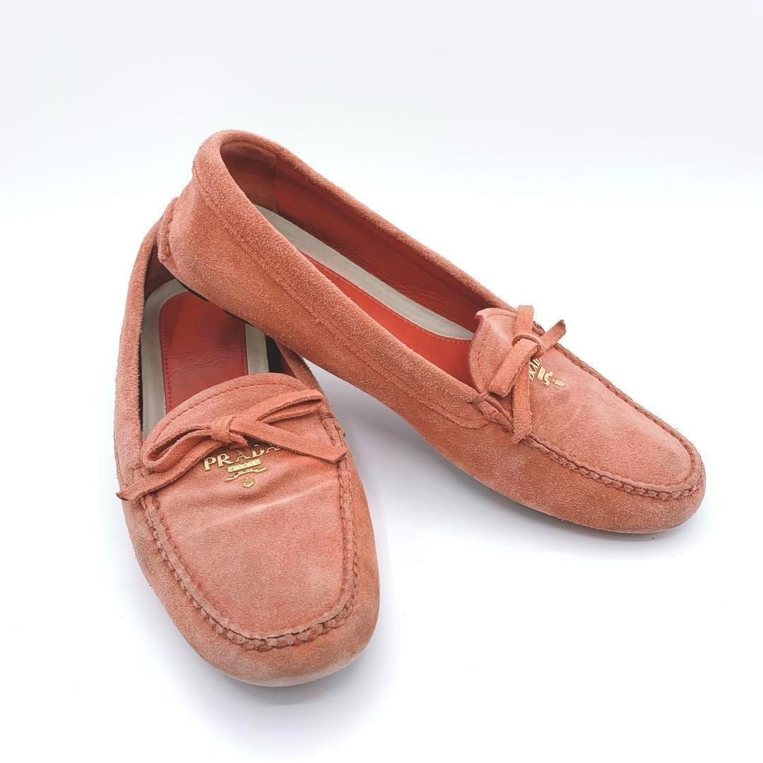 美品　PRADA ベージュ スエード ローファー　ロゴ入り　25㎝ Prada スエード ローファー | ニュートラル | FARFETCH JP