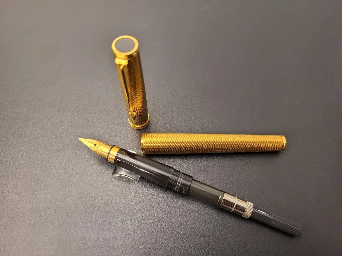 PARKER（パーカー） 万年筆 ゴールド 14K ペン先 PARKER（パーカー） 万年筆 ゴールド 14K ペン先 【公式通販】