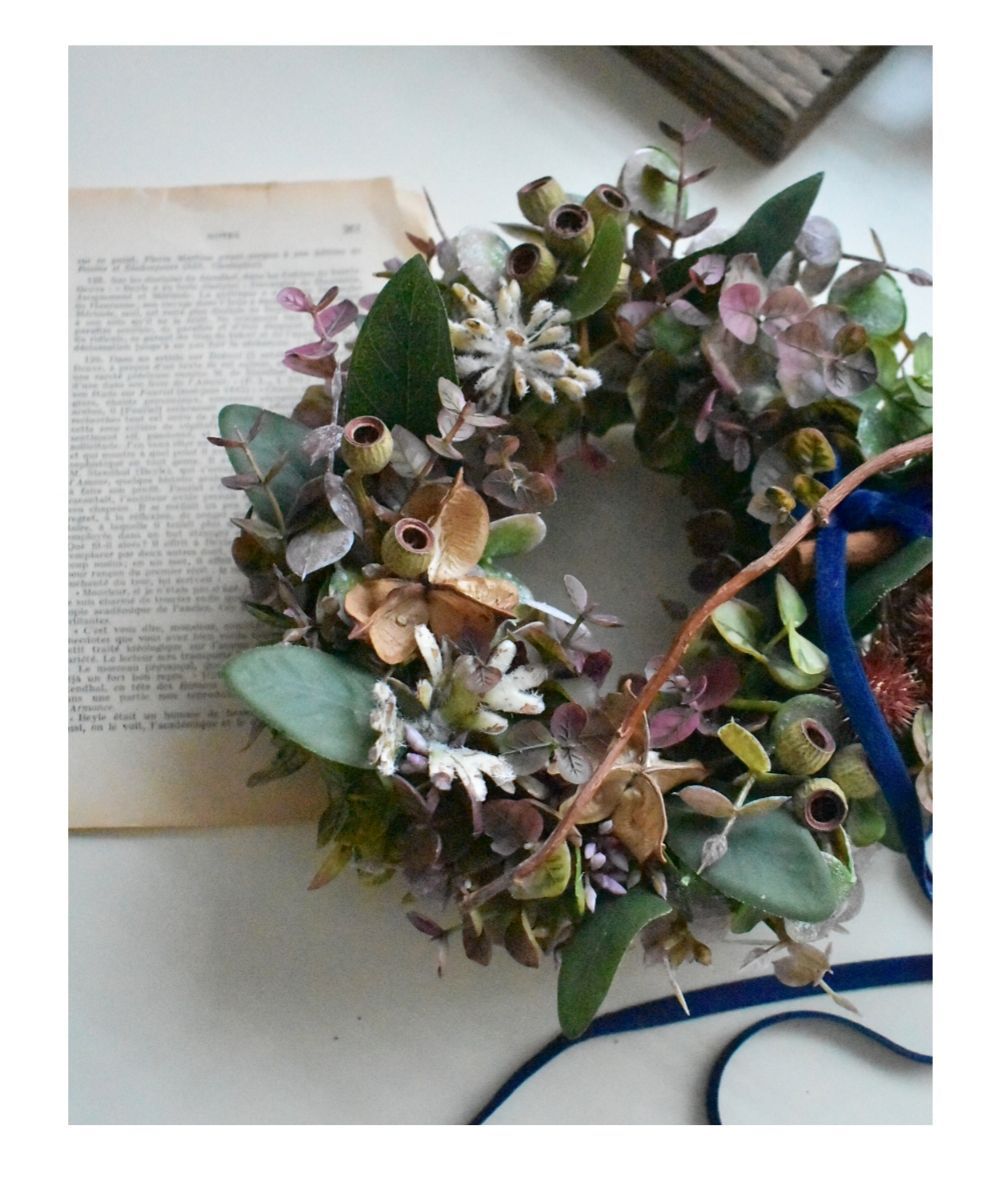 秋冬～3種のユーカリリース☆クリスマスリース☆ドアリース☆造花☆直径20センチ 秋冬～3種のユーカリリース☆クリスマスリース☆ドアリース