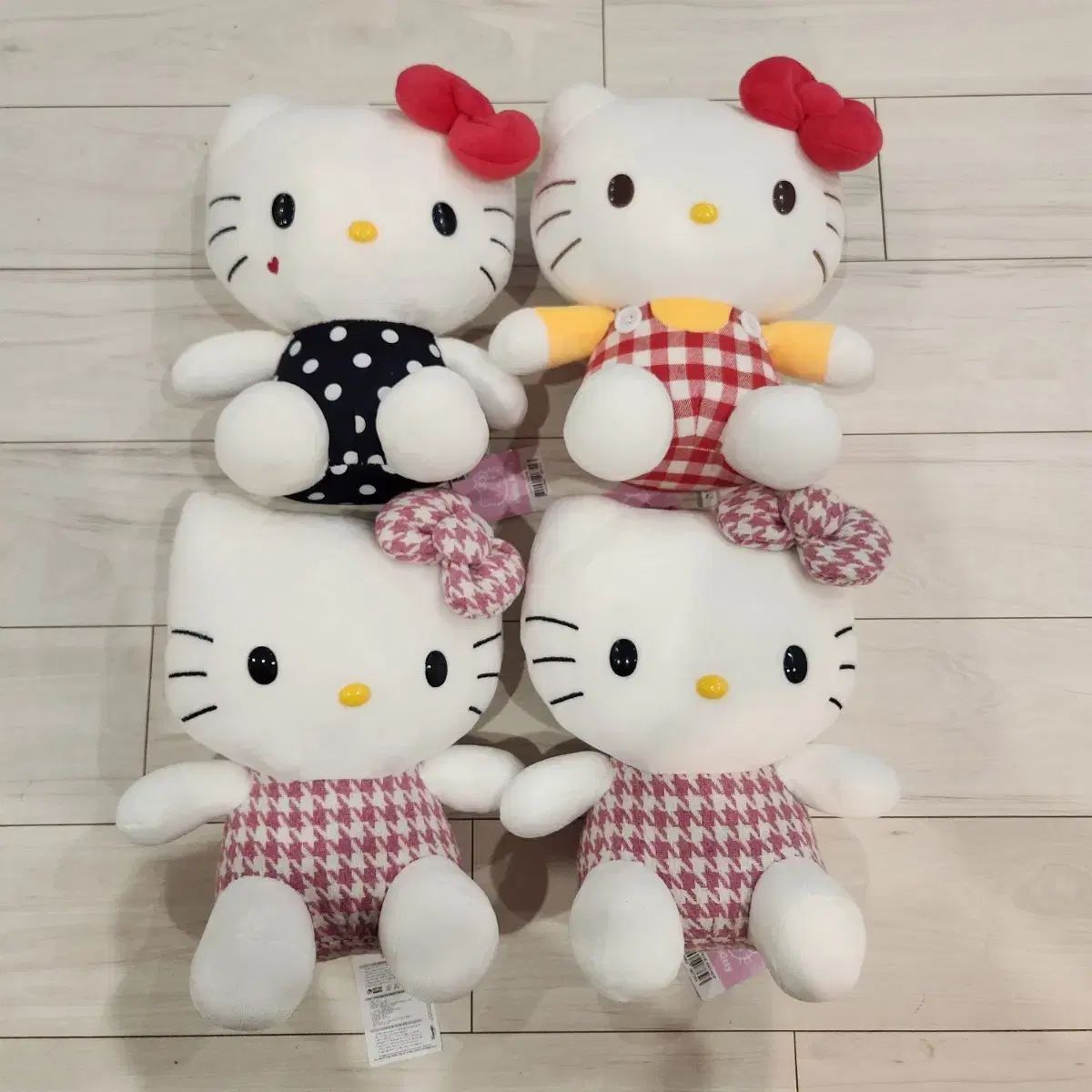新品 Sanrio(サンリオ) ハローキティドール 中