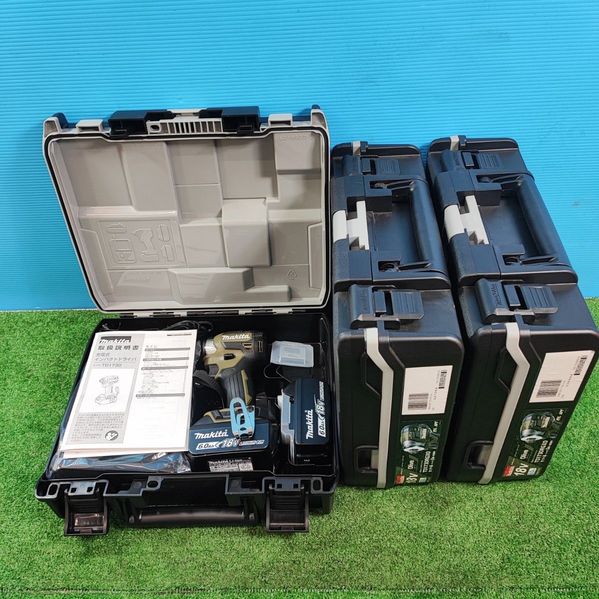 店頭 マキタ makita 充電式インパクトドライバ TD173DRGXO オリーブ色3台セット 岩槻店