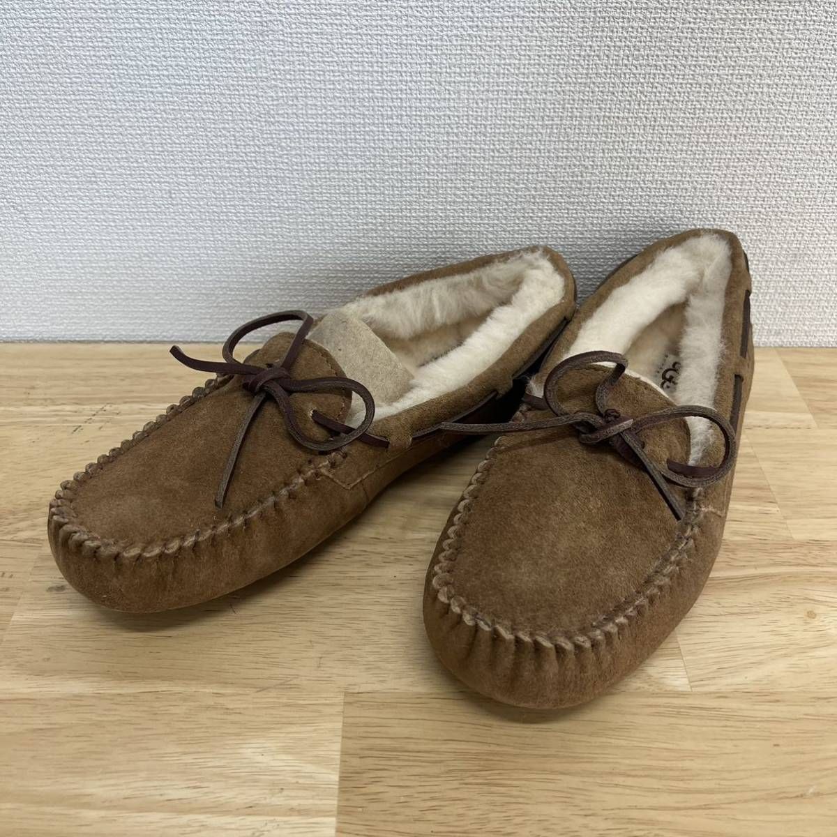 UGG モカシン ダコタ ムートン