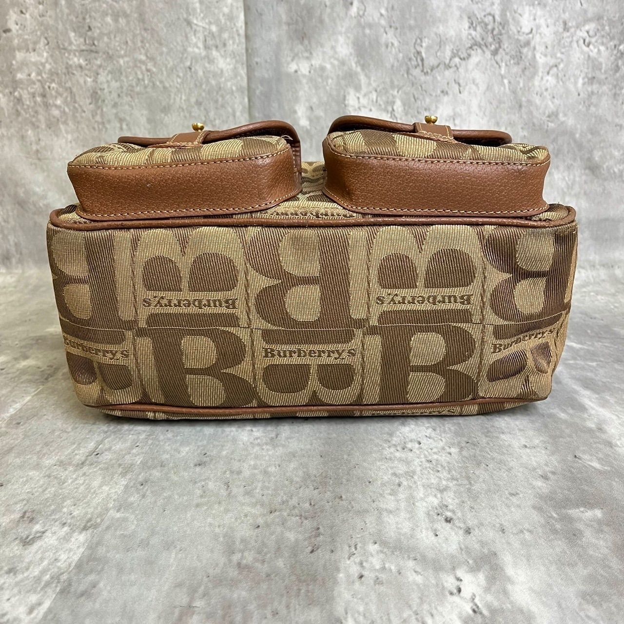 ✨極美品✨ burberry バーバリーショルダーバッグ トートバッグ 総柄  