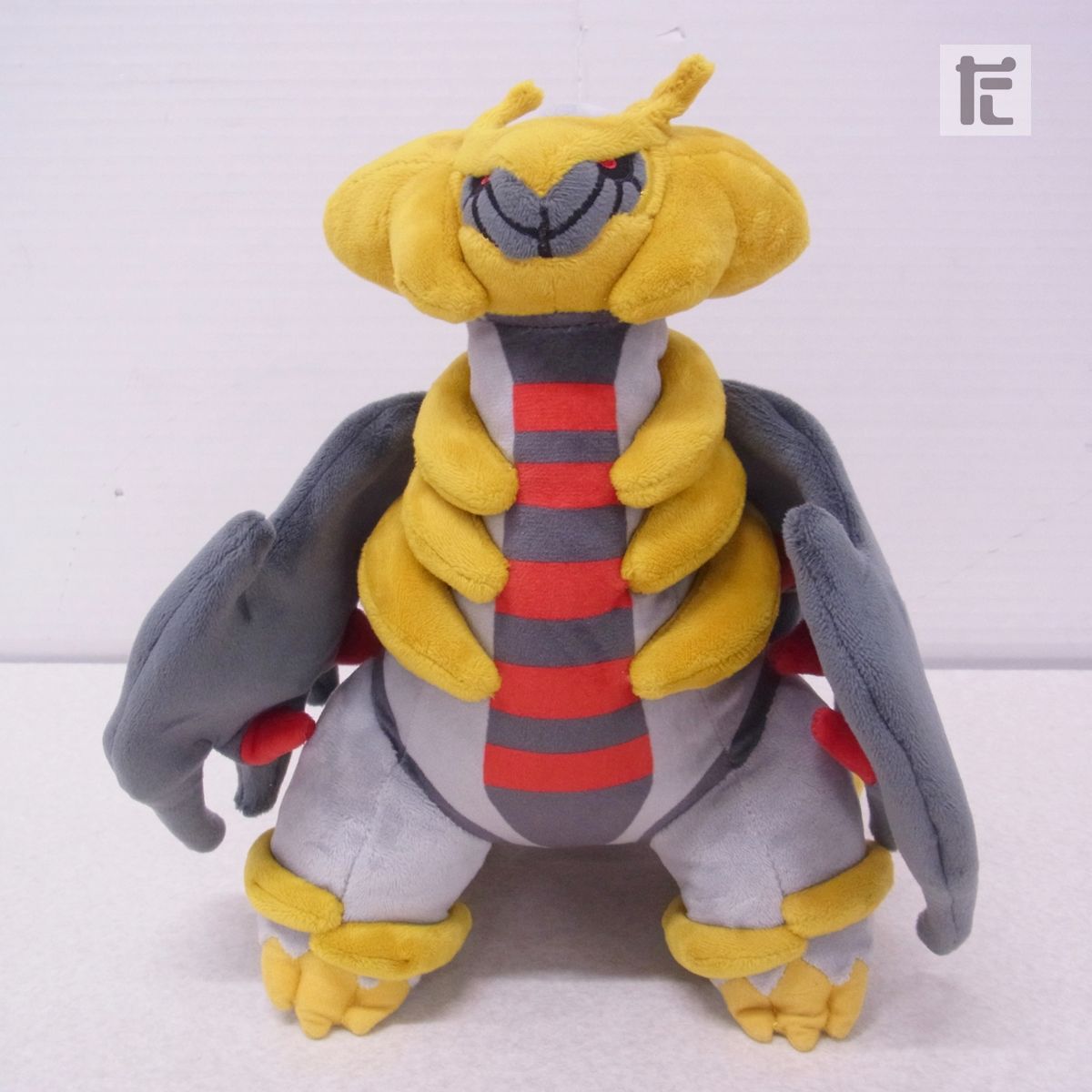 激レア:ギラティナ　ポケモンセンターぬいぐるみ ポケモンセンター ギラティナ ぬいぐるみ ポケットモンスター