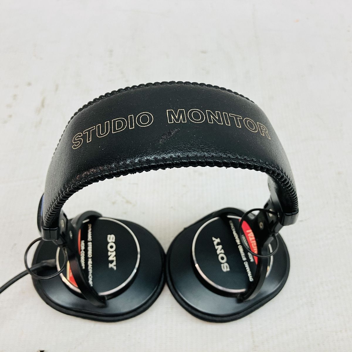 【中古】SONY MDR-CD900ST スタジオ モニターヘッドホン モニターヘッドホンの超定番！SONY『MDR-CD900ST』その魅力に迫る