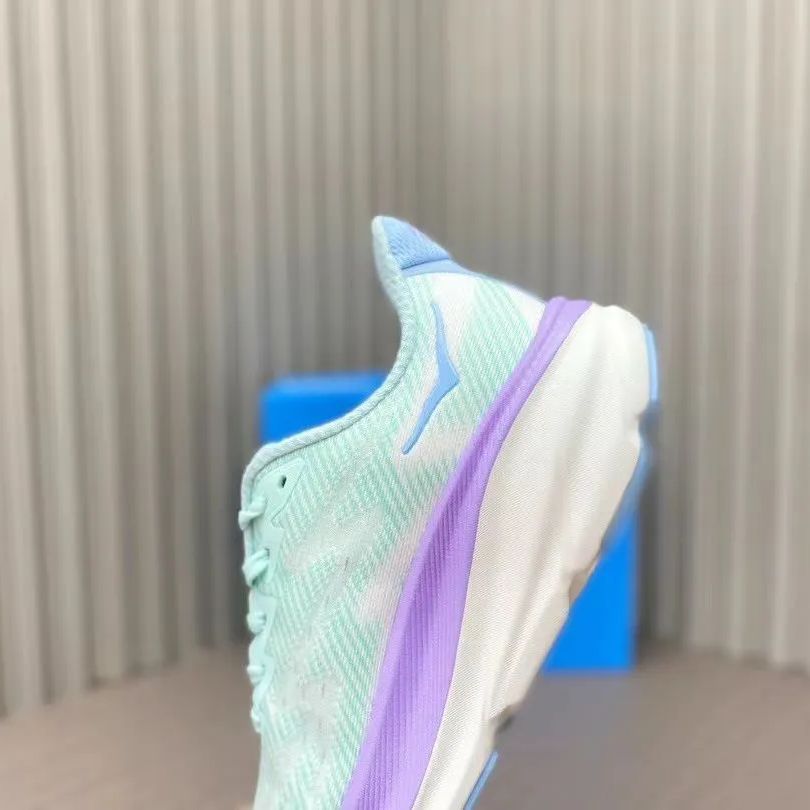 【人気商品・新品未使用】HOKA ONE ONE Clifton 9 ランニングシューズ スニーカー メンズ レディース ホカオネオネ CLIFTON9 HOKA 19