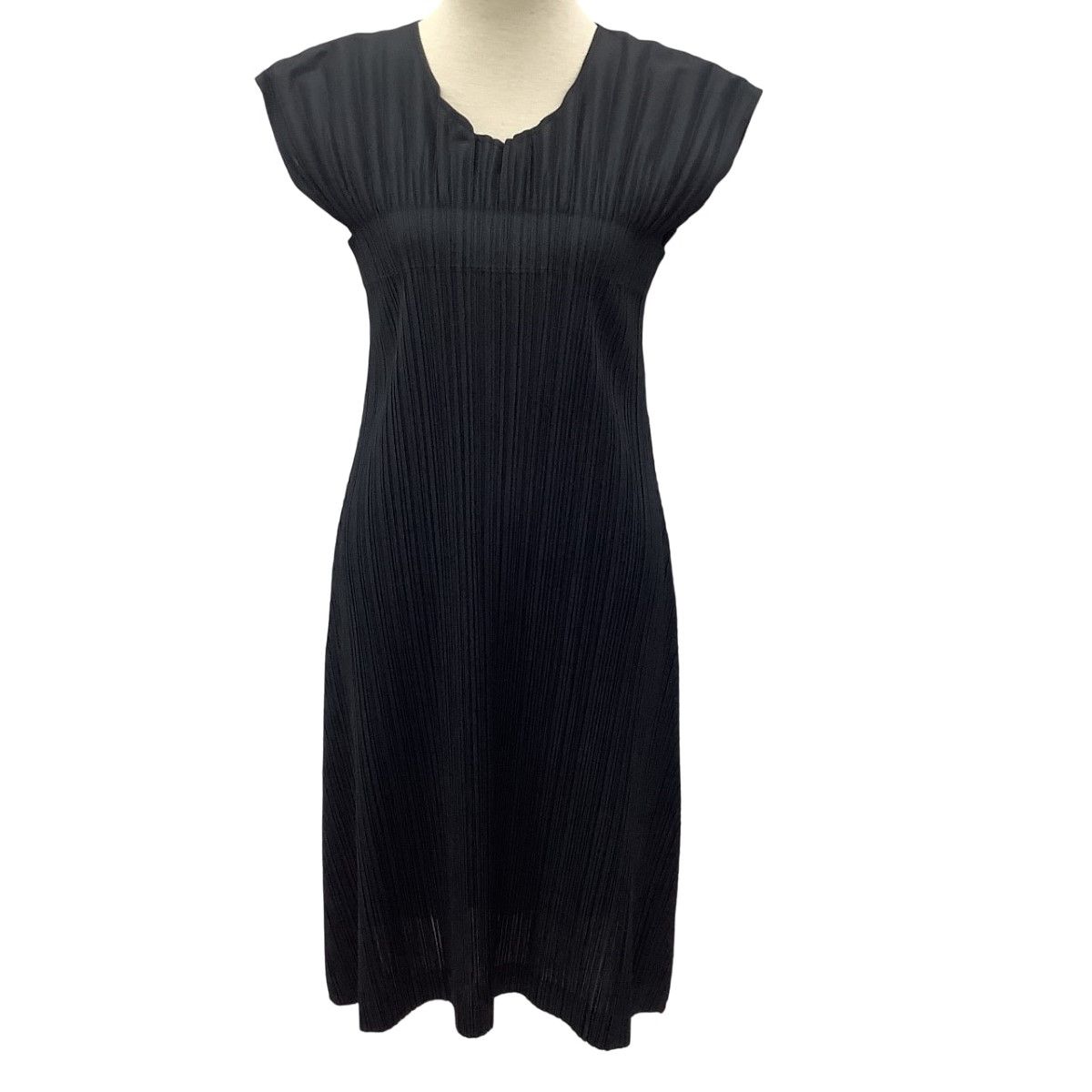 ISSEY MIYAKE イッセイミヤケ PLEATS PLEASE ノースリーブワンピース SIZE 4 PP93-JH414 ブラック