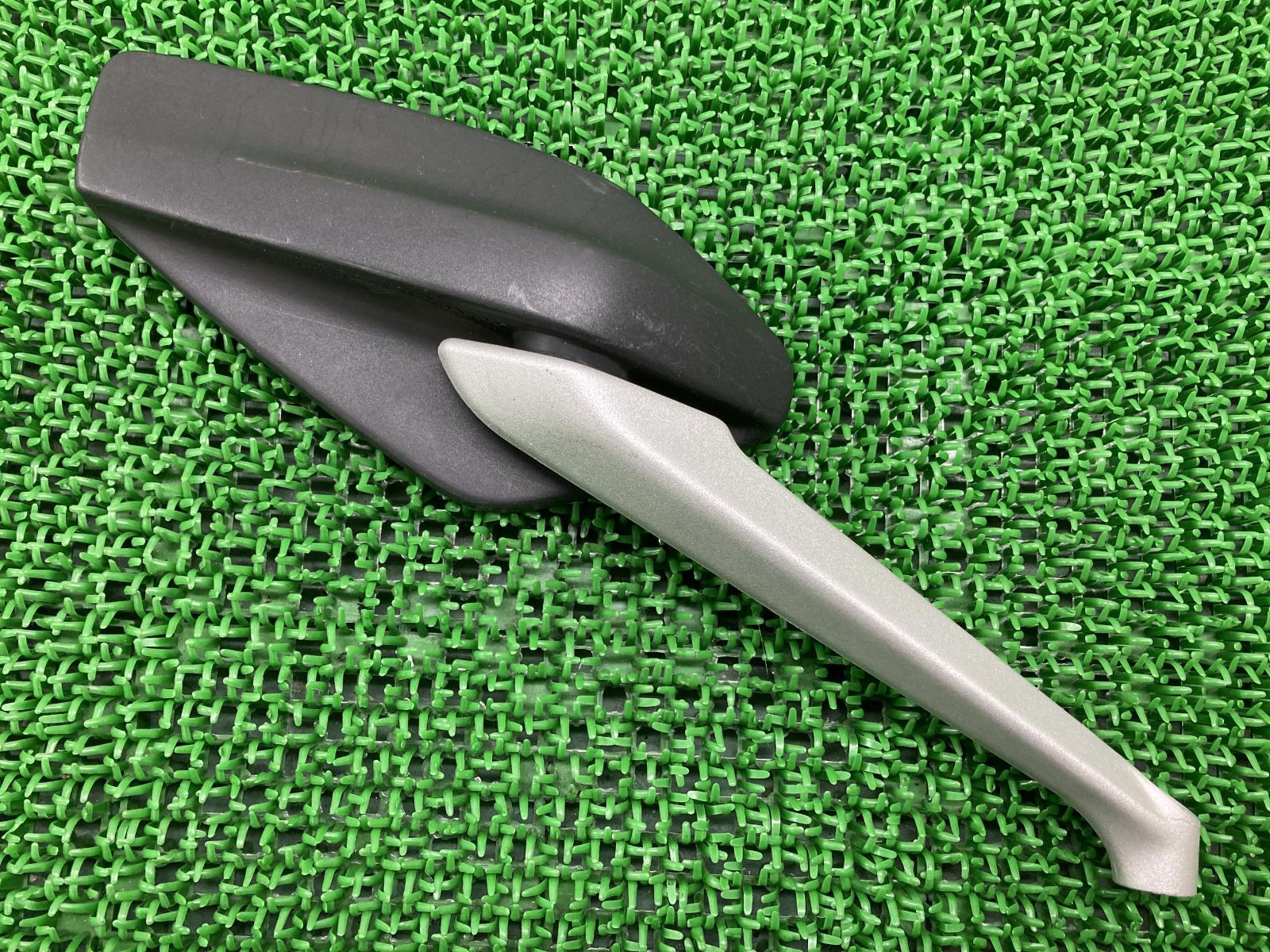 ディアベル ミラー 右 005039 ドゥカティ 純正 中古 バイク 部品 DIAVELカーボン 割れ欠け無し 品薄 希少品 車検 Genuine