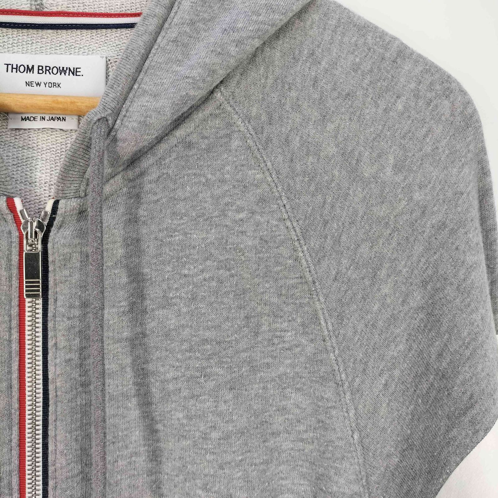 トムブラウン THOM BROWNE 4BAR ジップアップパーカー メンズ 3 トムブラウン THOM BROWNE 4BAR ジップアップパーカー メンズ 3