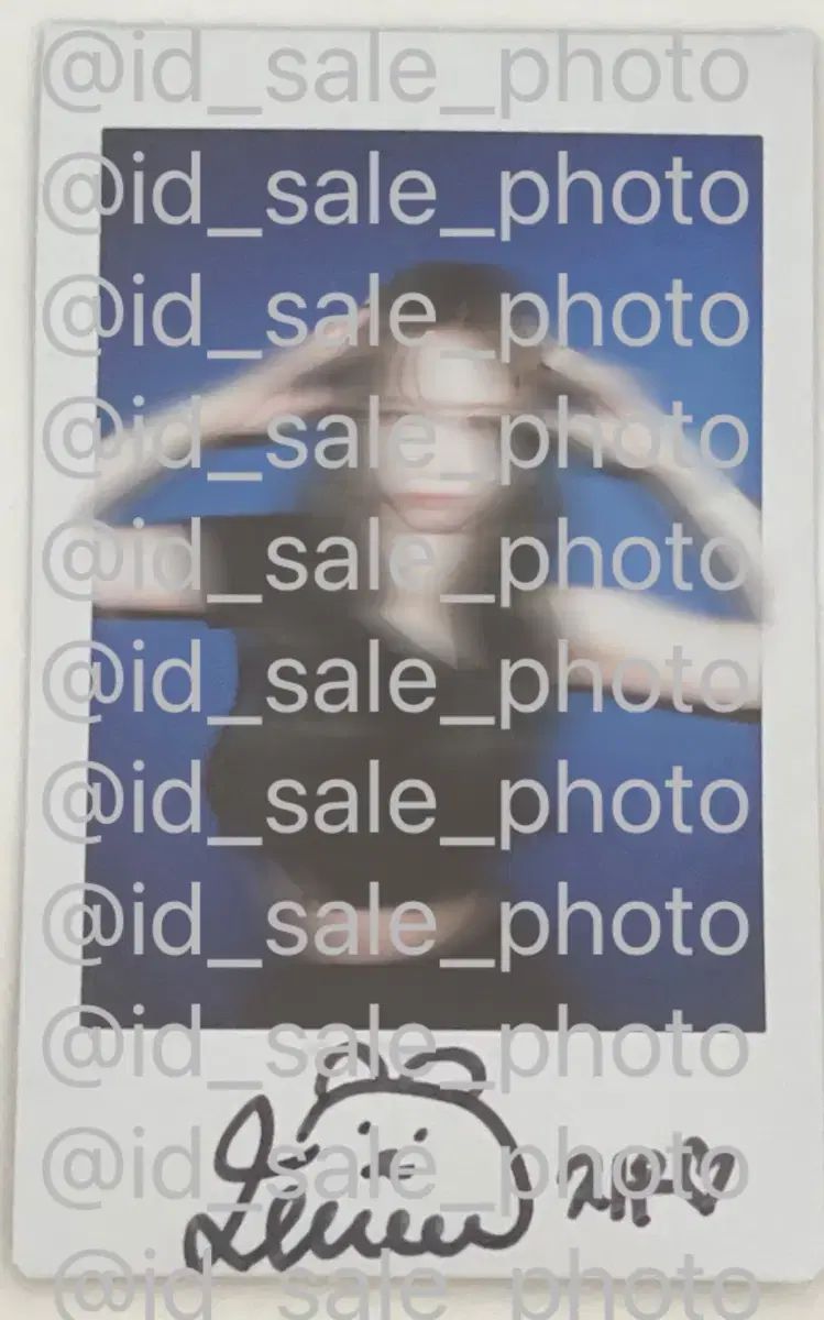 tripleS VV Kaede カエデ 直筆 サイン ポラロイド チェキ ポラ tripleS