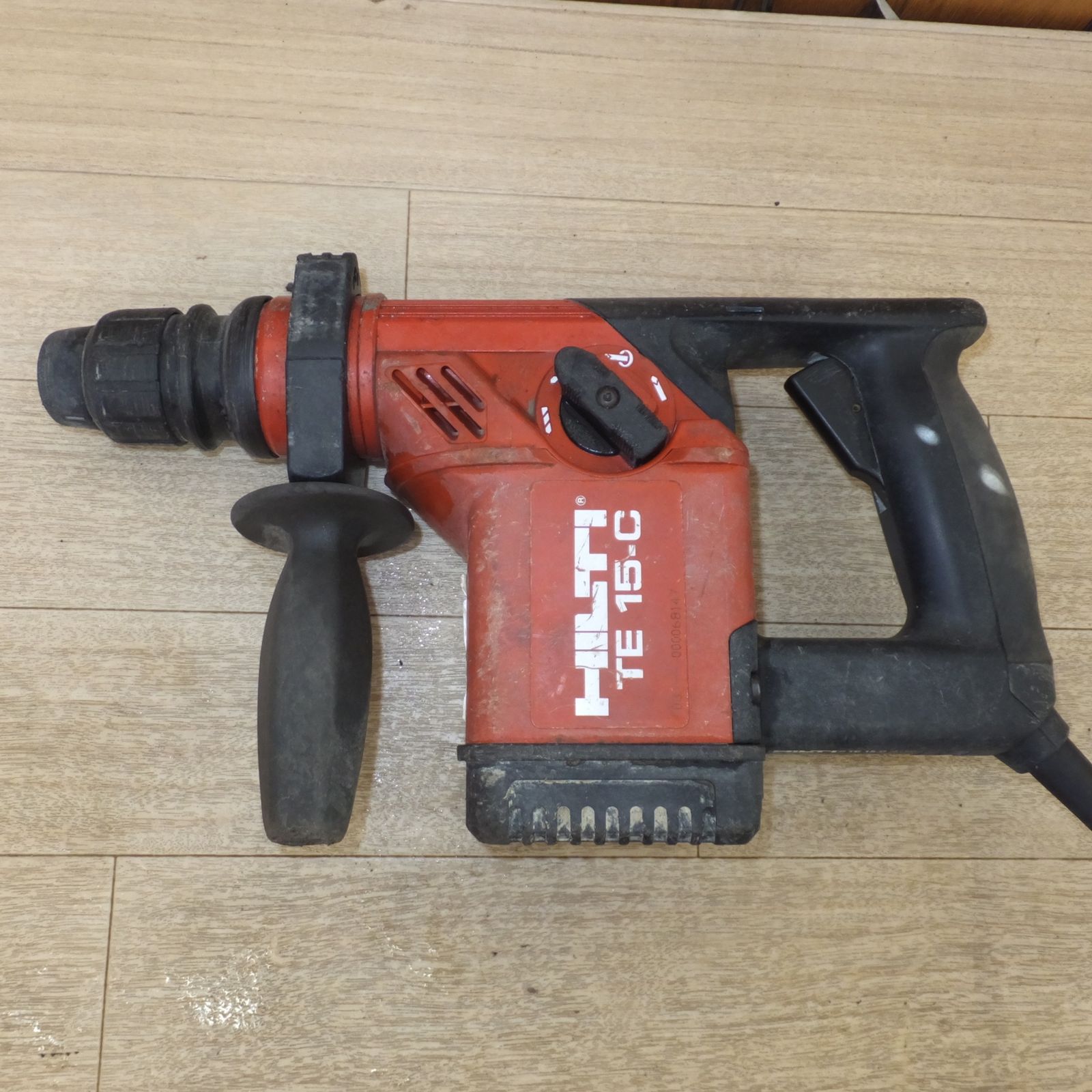 送料無料] ☆ヒルティ HILTI ロータリーハンマードリル TE15-C 100V 710W 50-60Hz☆ - メルカリ