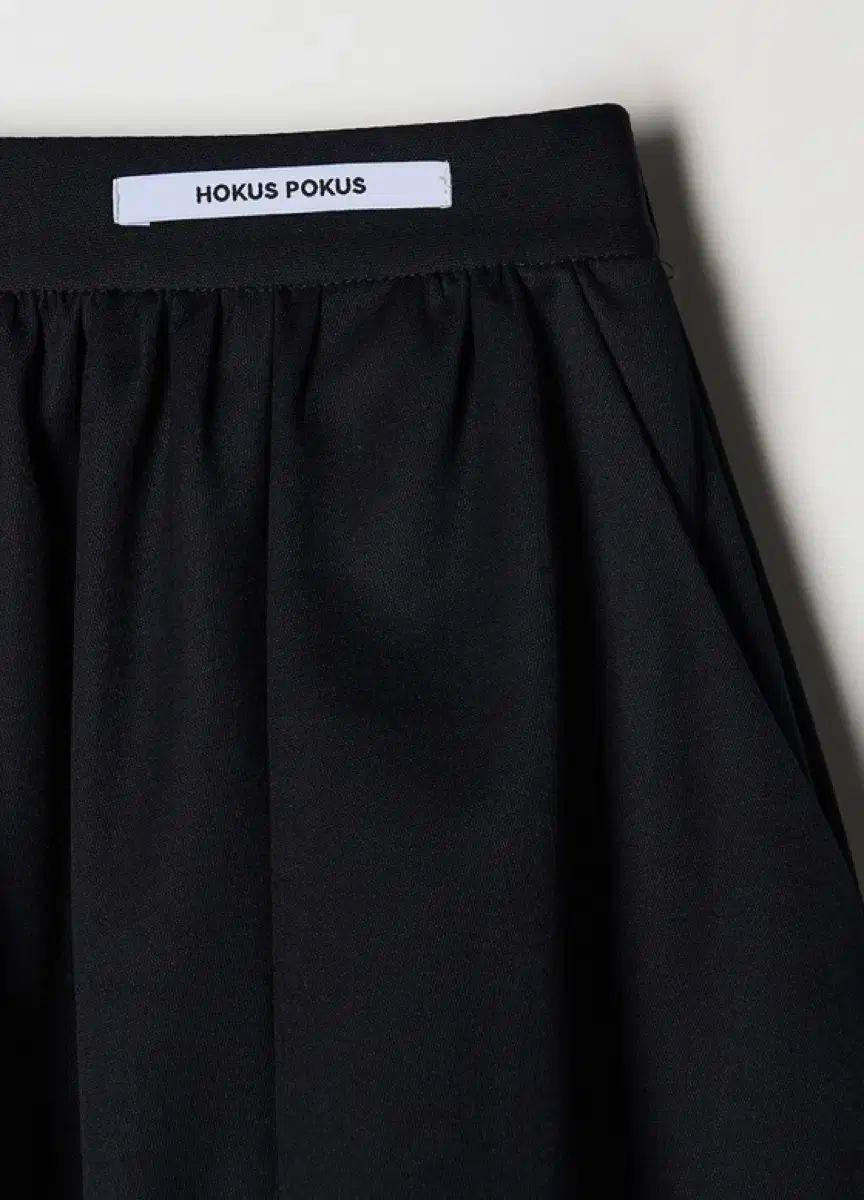 フリル ディテール